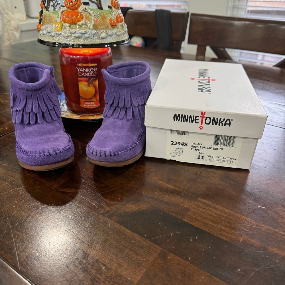 Minnetonka Moccasin Boots